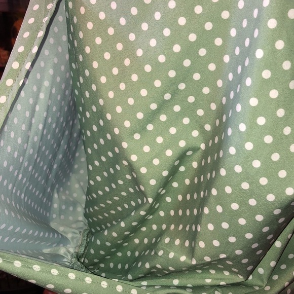 Green polka dot tank top size large crunched shoulders green and white s… - Picture 5 of 7